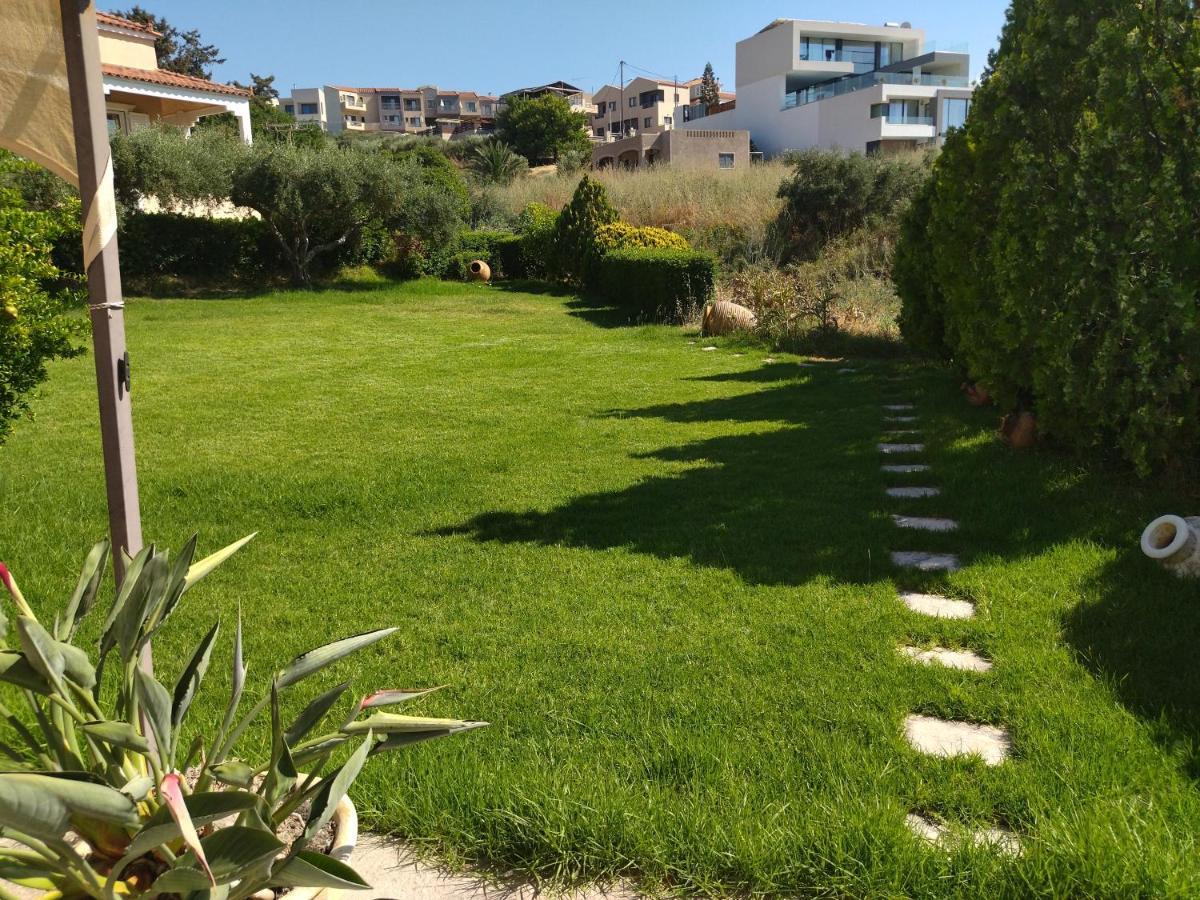 Ostria Apartments Kalives كاليفيس المظهر الخارجي الصورة